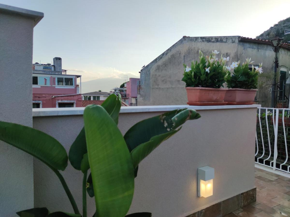 Taormina Apartments "Casa Di Anna" ภายนอก รูปภาพ