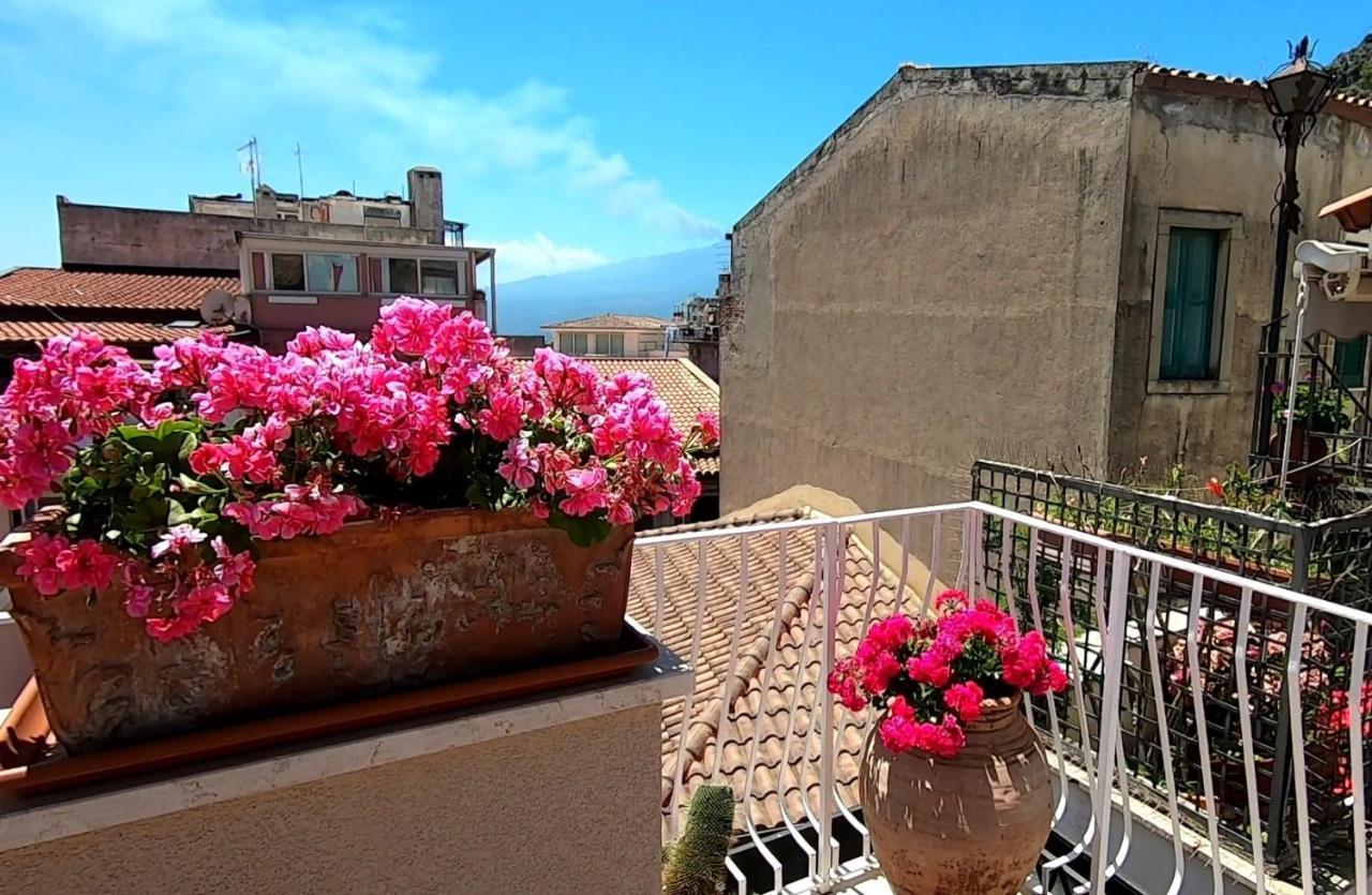 Taormina Apartments "Casa Di Anna" ภายนอก รูปภาพ