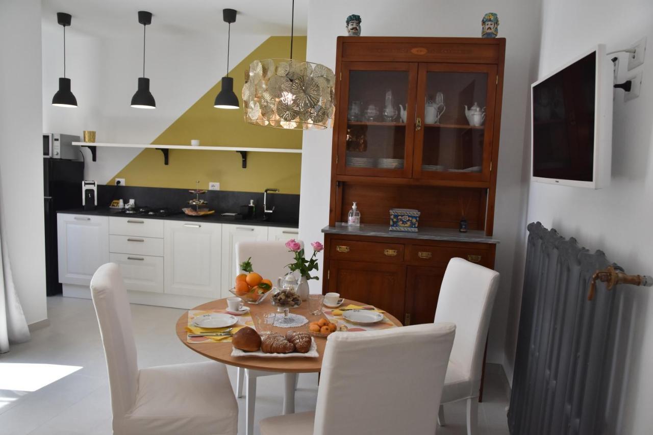 Taormina Apartments "Casa Di Anna" ภายนอก รูปภาพ