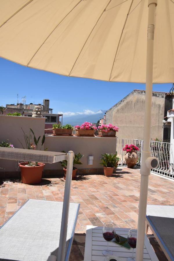 Taormina Apartments "Casa Di Anna" ภายนอก รูปภาพ