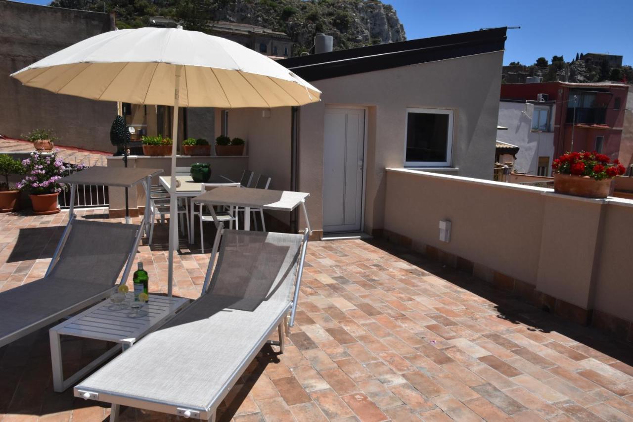 Taormina Apartments "Casa Di Anna" ภายนอก รูปภาพ